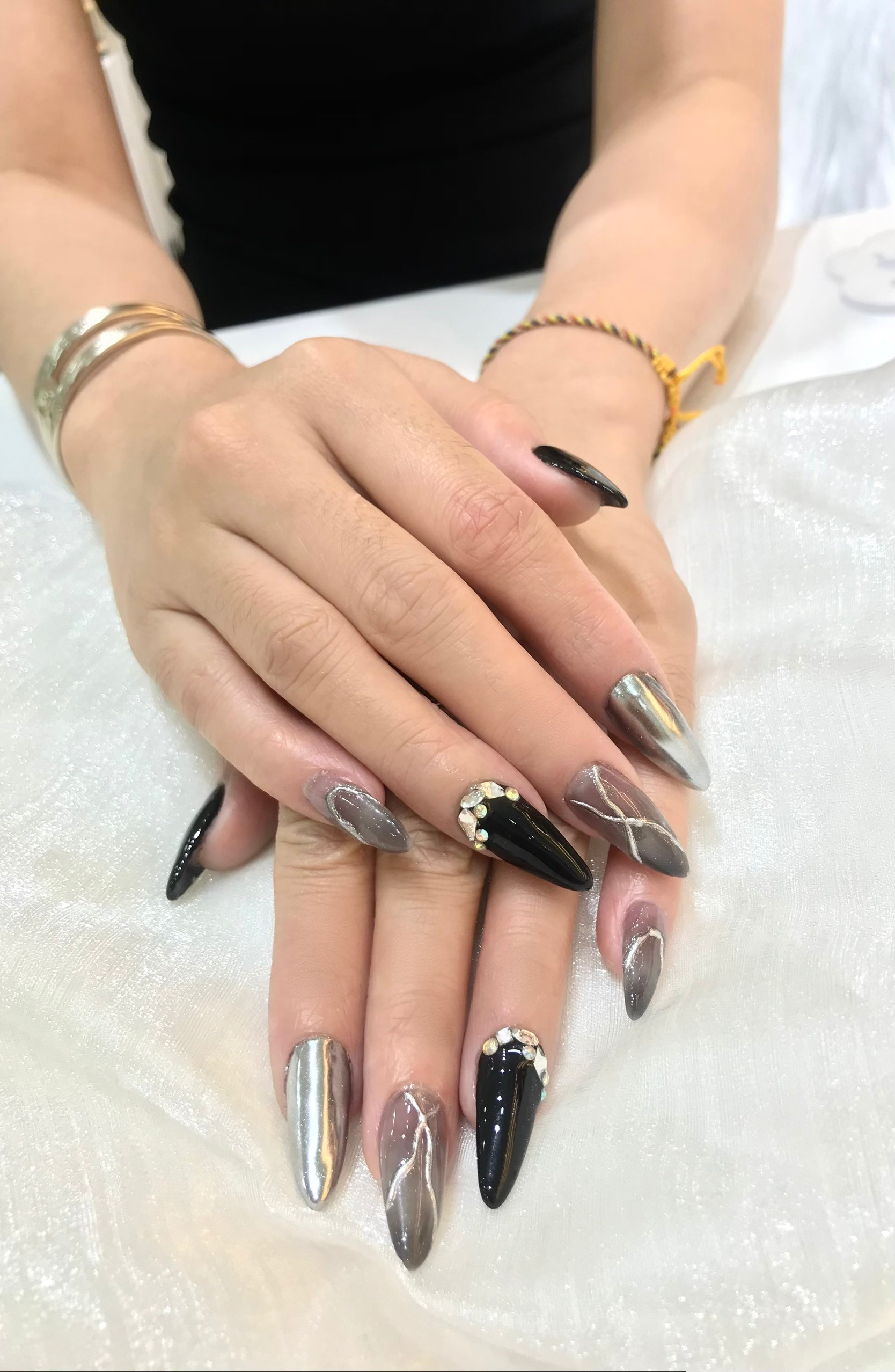 Nail mắt mèo